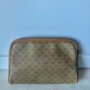 VIntage Gucci Tan Monogram Make Up Bag Pouch Zip Top USED